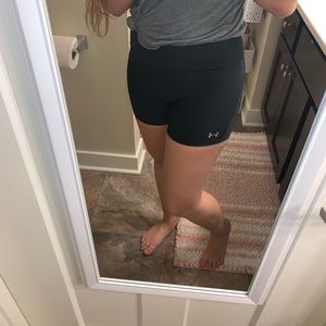 Under armour spandex shorts
